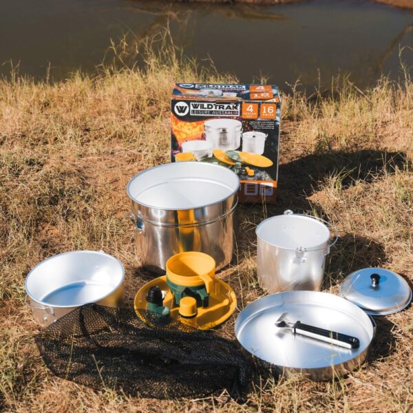 Wildtrak 4 Person 16 pc Aluminium Mess Kit Example